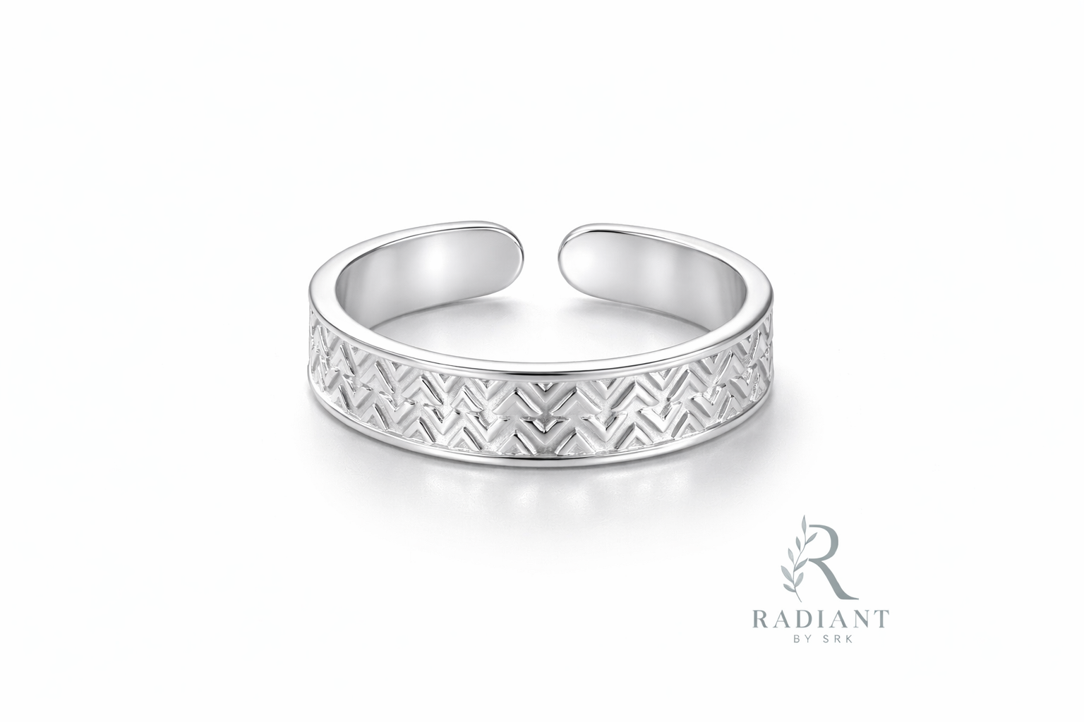Elegant Patterned Silver Toe Ring for Everyday Ethnic Style