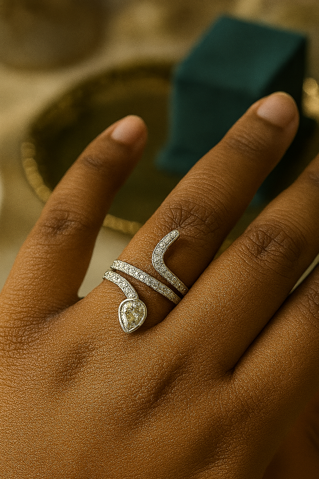 Dazzling Silver Crystal Wrap Ring for Statement Elegance - Image 4