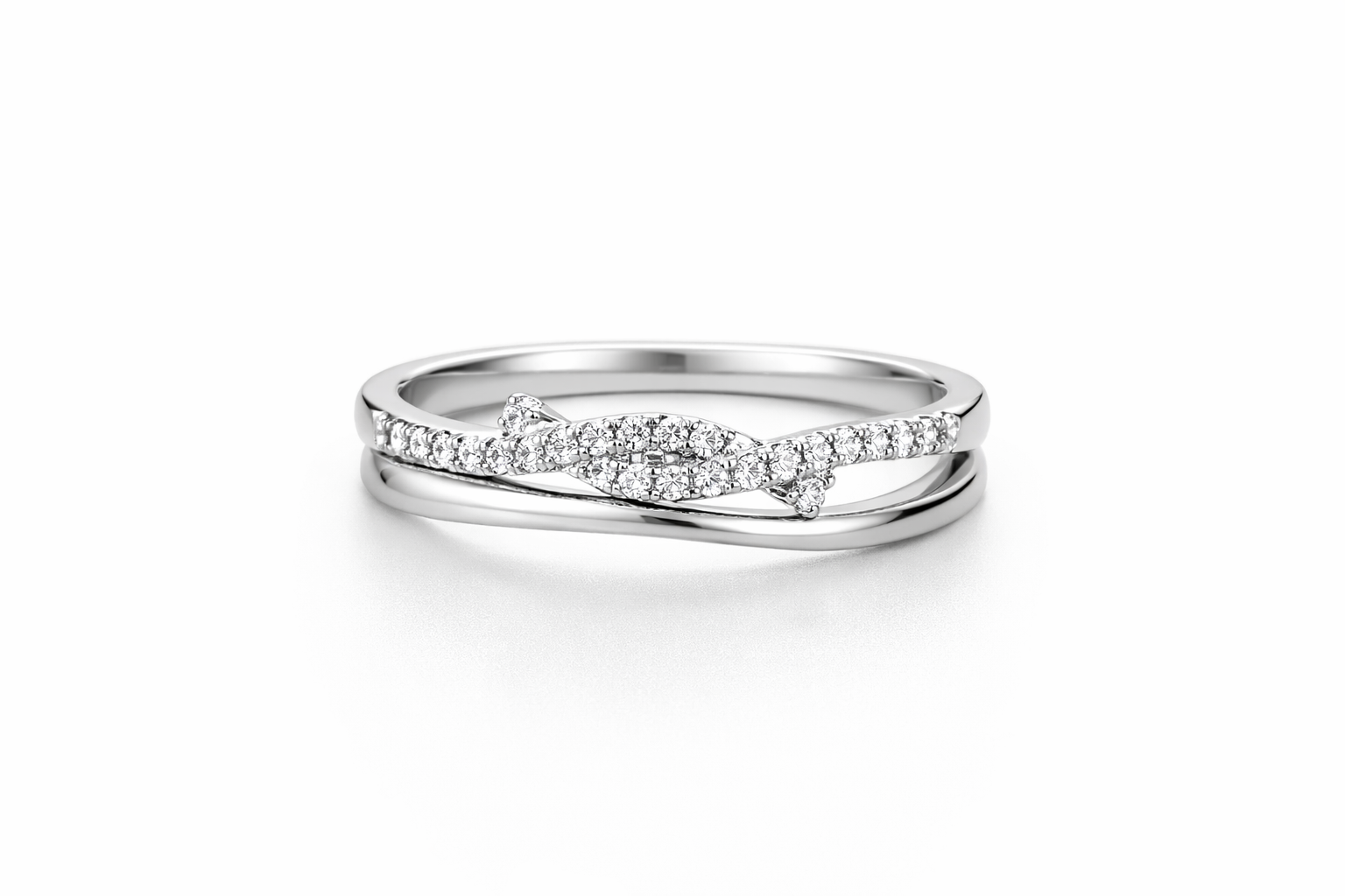Delicate Sparkling Silver Ring for Women