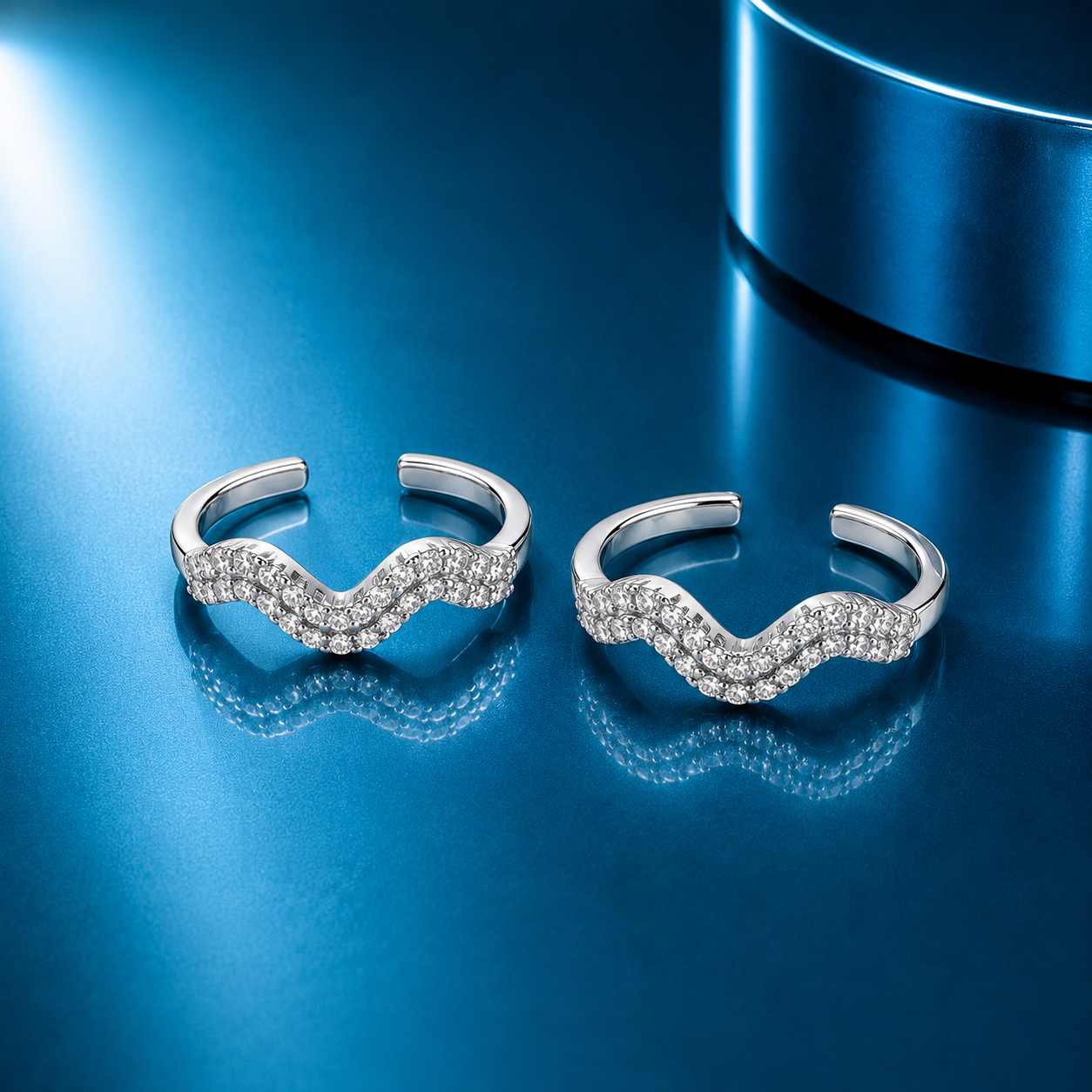 Sparkling Wave Design Silver Toe Ring for Elegant Style - Image 2